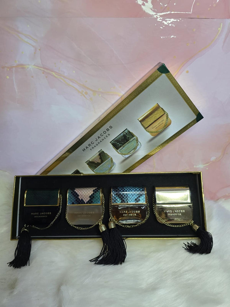 MARC JACOBS